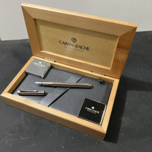 Caneta-tinteiro Caran d'ACHE